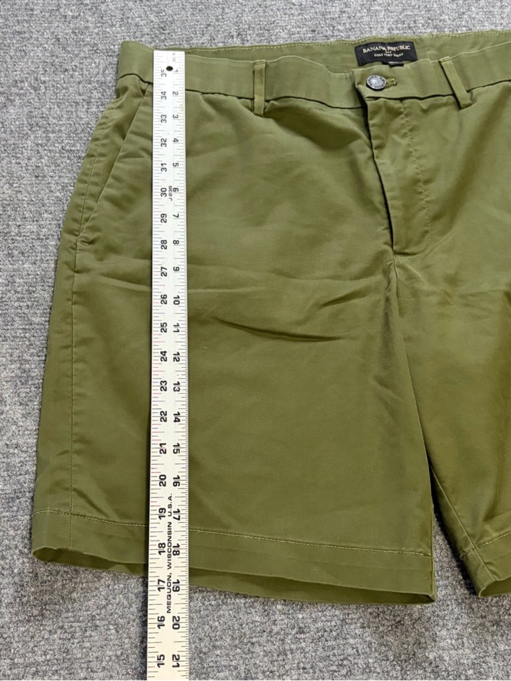 Banana Republic Core Temp Shorts Mens 36 Green Bright Moss Stretch Chino - Picture 2 of 7